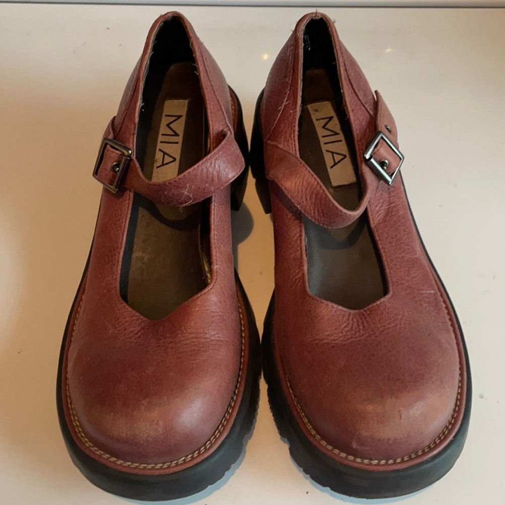 Mia Loran BoHo Mary Jane buckle low heel tan leather shoes size 4 girls